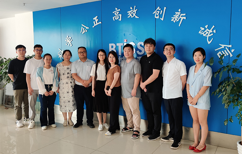 2021062114092760d02d17f1902